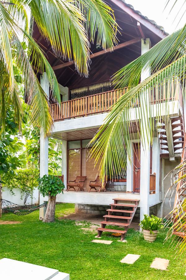 Liyana Holiday Resort Анурадхапура Екстер'єр фото